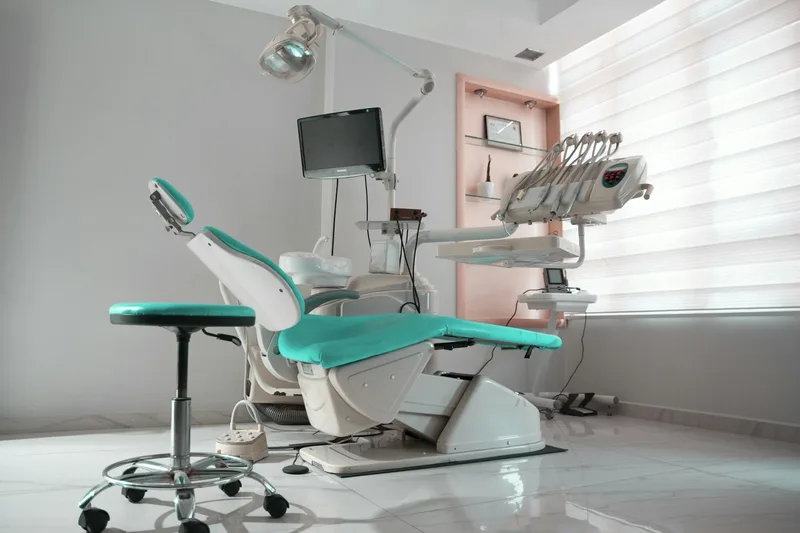 Por Que Sua Campanha de Google Ads para Dentista Atrai Só Quem Quer Limpeza Barata