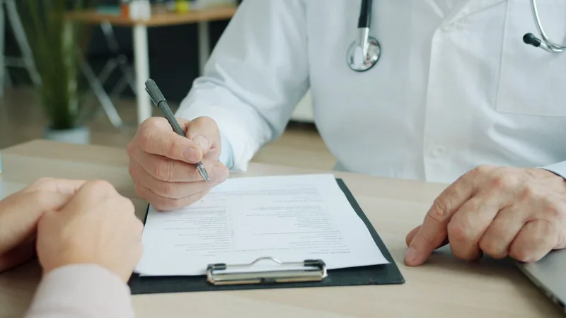 Google Ads ou Meta Ads para Clinica Medica: Qual Traz Mais Paciente?